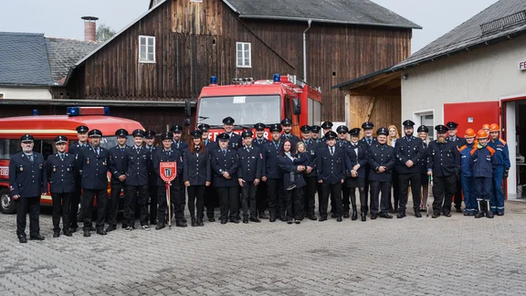 FFW_Niederlamitz_Gruppenfoto_1.jpg